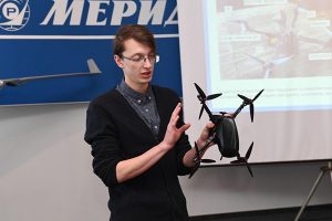 Укроборонпром показал дрона-разведчика, сделанного на 3D-принтере (фото, видео)