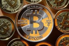 Bitcoin зросте до $100 тисяч через пів року – прогноз