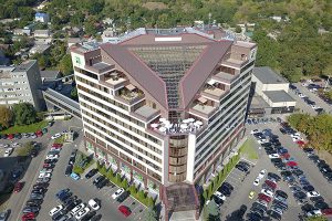 Коломойского и Боголюбова обязали выплатить ПриватБанку почти $1,4 млн