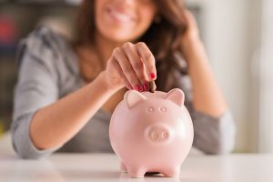 Беспощадный карантин: когда у украинцев закончатся деньги (опрос)