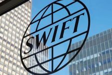 Європарламент закликає ЄС відключити Росію від SWIFT
