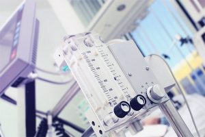 Технологии против COVID-19: как ИВЛ и маски создаются в домашних условиях