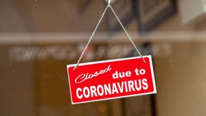 Страны в Европе вводят новые ограничения и даже повторный карантин: подробности