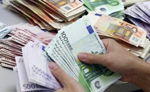 В НБУ назвали сумму, которую заробитчане перечислят в текущем году в Украину