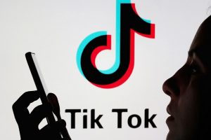 Как TikTok будет помогать пользователям бороться с депрессией и мыслями о суициде?
