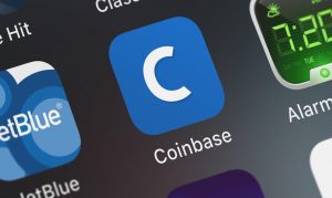 Криптовалютная биржа Coinbase станет публичной компанией — Reuters