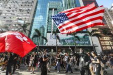 США приравняли Гонконг к Китаю: чем это грозит местному бизнесу