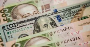 Получают из США, отправляют в Россию: Нацбанк опубликовал статистику по денежным переводам