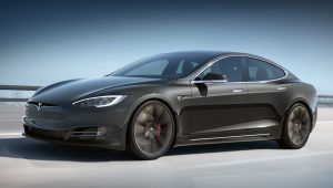 Tesla защитит детей от нерадивых родителей: в электрокары хотят добавить новую функцию