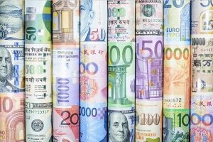 Аналитики назвали лучшую валюту-убежище года