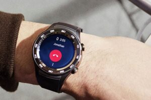 5 производителей самых красивых умных часов: модели с эффектным дизайном