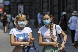 Кабмин ослабил карантинные ограничения