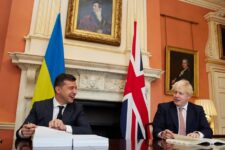 Украина заключила выгодное соглашение с Британией: что ждет страны после брексита