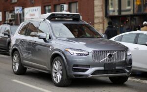 Uber может продать конкуренту свой бизнес беспилотных авто – СМИ