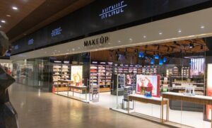 MakeUp открыл в Украине первый офлайн-магазин