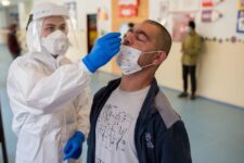 Словакия поделилась результатами общенационального тестирования на коронавирус