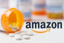 Amazon розглядає можливість вливання інвестицій в індійську онлайн-аптеку Apollo