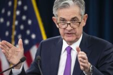 Голова ФРС назвав відновлення економіки надзвичайно непередбачуваним