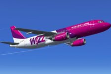 Пасажиропотік Wizz Air знизився до критичних обсягів