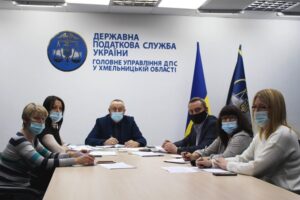 Скільки українців ухиляються від сплати податків: названа цифра