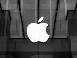 Apple заплатит многомиллионный штраф за нарушение патентного законодательства