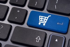 Украинцы стали заказывать в интернете популярные товары в полтора раза чаще в период локдауна