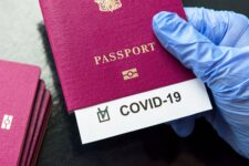 У США триває розробка цифрових паспортів вакцинації від коронавірусу