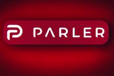Пошуки керівництва Parler нового сервера