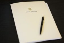 Зеленский подписал закон о господдержке крупных инвестиционных проектов