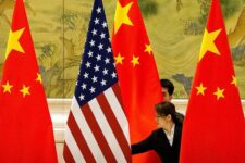 Китай не зможе відібрати у США титул найбільшої економіки світу