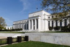 Американская экономика практически восстановилась после коронакризиса – представитель ФРС