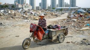 Си Цзиньпин заявил о «полной победе» над нищетой в Китае: эксперты с этим не согласны