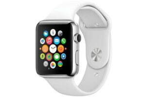 Facebook разрабатывает «умные» часы: названа дата выхода на рынок