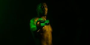 Revolut выпустил светящуюся в темноте карту