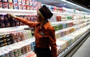 Апрельский локдаун ощутимо сократил объемы розничной торговли в Украине