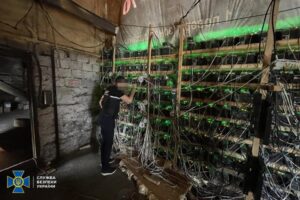 Майнинг-ферма в трансформаторе: очередные «изобретательные» майнеры выявлены СБУ