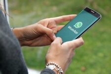 Єврокомісію закликали розібратися з політикою WhatsApp: подано колективну скаргу