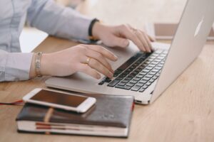 Крупная японская компания вводит правило платной удаленки