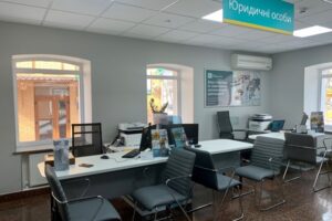 Ощадбанк и ПриватБанк в ТОП-5: НБУ обнародовал данные о количестве банковских отделений