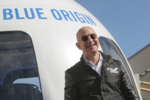 Компания Безоса продала билеты в космос на миллионы долларов