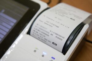 Електронний чек замість паперового: парламент прийняв відповідний законопроєкт