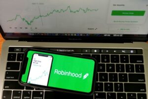 Соучредители финтех компании Robinhood готовятся к предстоящему IPO