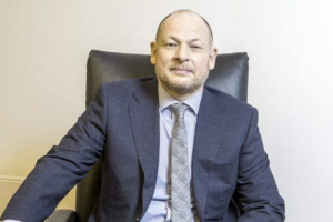 Экс-глава правления ПриватБанка Александр Дубилет отменил решение о своем аресте через суд