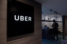 Uber готується придбати великого логістичного оператора з США