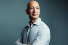 Мільярдер Джефф Безос залишив пост глави компанії Amazon