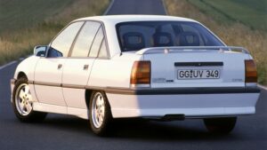 Opel Omega: эволюция автомобиля