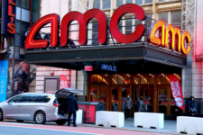 В кино за биткоин: крупная американская сеть кинотеатров будет принимать криптовалюту