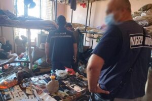 Фишинг из-за решетки: киберполиция ликвидировала мошенническую схему присвоения 18 млн грн