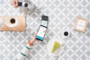 60% покоління Z в Україні вибирають cashless – дослідження Mastercard