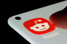 Соцмережа Reddit планує вихід на IPO – Reuters